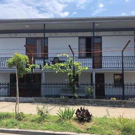 Guest House Romanadze Kobuleti Luaran gambar